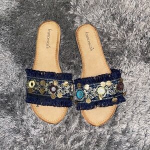 NWOT Francescas Fringe Slides Size 7